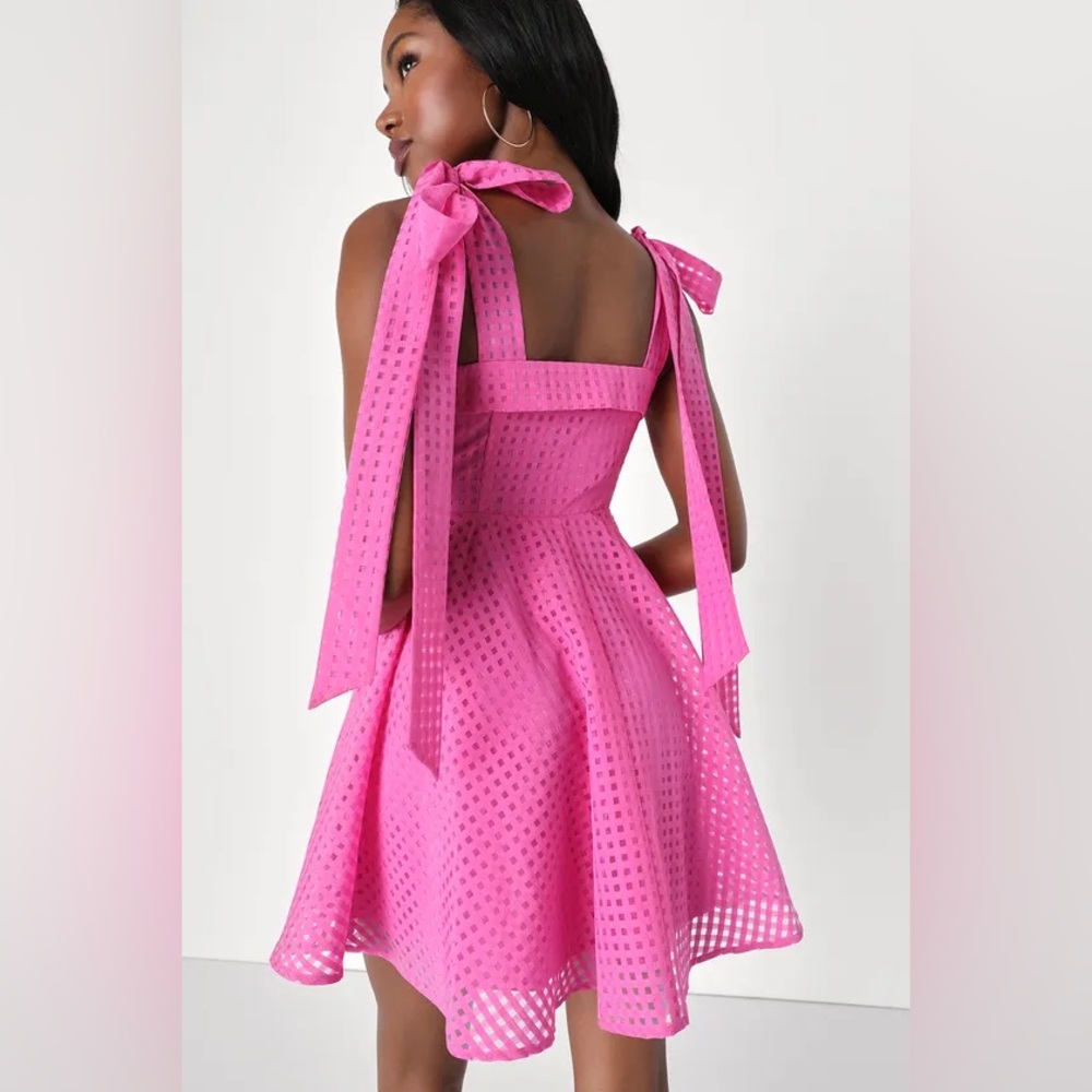 Lulu’s NWT Pink Bow Tie Shoulders dress size medium never worn tags attached - Picture 4 of 5